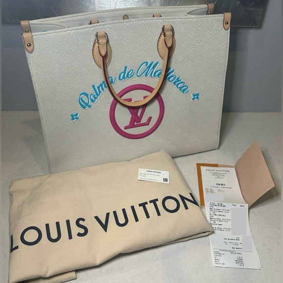 Louis Vuitton RARE ONTHEGO GM Purse Tote “Palma De Mallorca” Spain M20906 - Picture 9 of 11